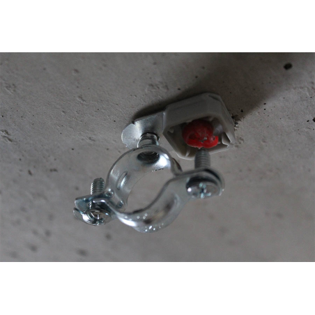 Accessoire clouable avec embout fileté ATR 6